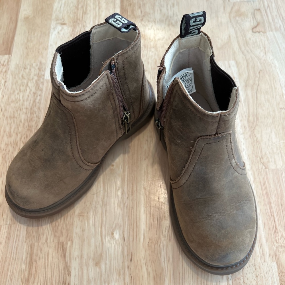 UGG Boots, toddler girl